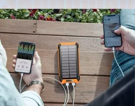 powerbank-30000-mah-solar-z-latarka-szybkie-ladowanie