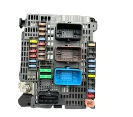 modul-bsm-skrzynka-bezpiecznikow-citroen-c4-ds4-peugeot-308-9810296080