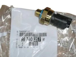 czujnik-cisnienia-oleju-berlingo-c3-p208-308-1-2thp-9674035780