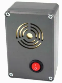 mocny-odstraszacz-na-kuny-na-baterie-szybki-montaz-h6-t