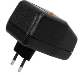 domowy-odstraszacz-ultradzwiekowy-przeciw-gryzoniom-robactwu-super-cichy