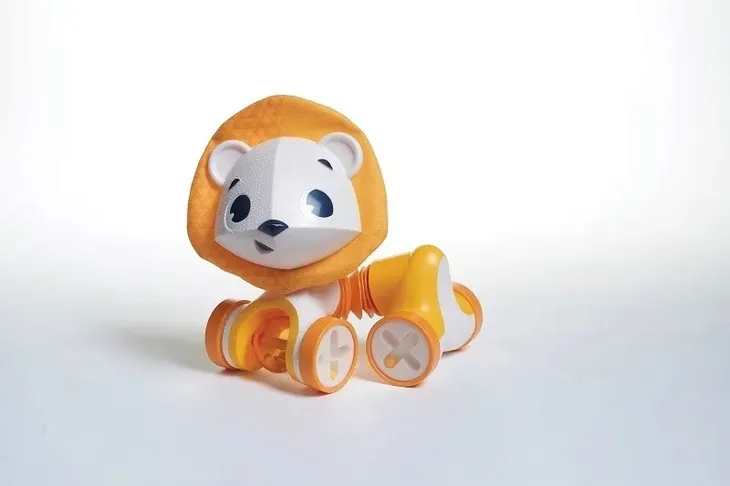 interaktywna-zabawka-tiny-love-lew-leonardo-material-plastik