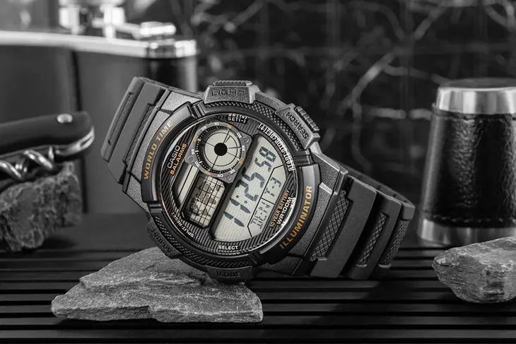 zegarek-meski-casio-ae-1000w-1avdf-box-ksztalt-koperty-okragla