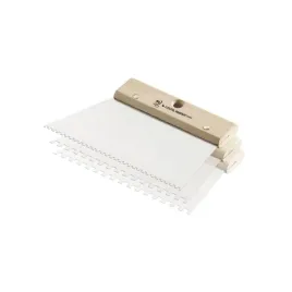 szpachla-do-gladzi-zebata-20cm-zab-45x45mm-560020-l-outilparfait