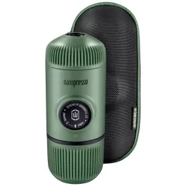 przenosny-ekspres-do-kawy-etui-moss-green-nanopresso-wacaco