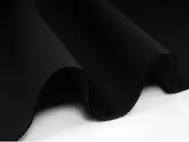 tkanina-pianka-neopren-135cm-czarna-4-5mm