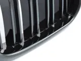 grill-przedni-nerki-black-polysk-do-bmw-e39-95-03-stan-nowy-marka-mandm