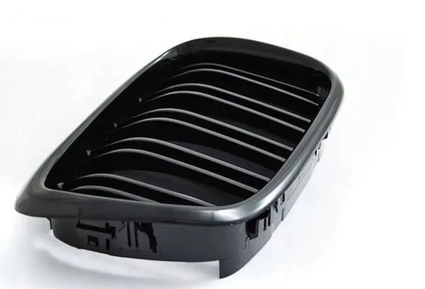 grill-przedni-nerki-black-polysk-do-bmw-e39-95-03-stan-nowy