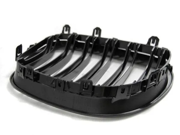 grill-nerki-do-bmw-e60-e61-07-03-10-glossy-black-marka-mandm