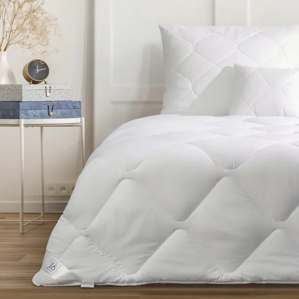 poduszka-d91-po-silver-70x90-material-wypelnienia-wlokna-poliestrowe