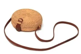 torebka-pleciona-na-ramie-zapinana-boho-koszyk-na-lato-plazowy-miejska