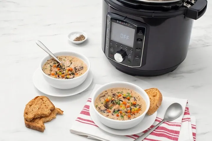 instant-pot-pro-6-multicooker-10-w-1-stan-nowy