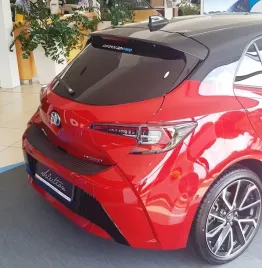 nakladka-ochronna-na-zderzak-toyota-corolla-hb