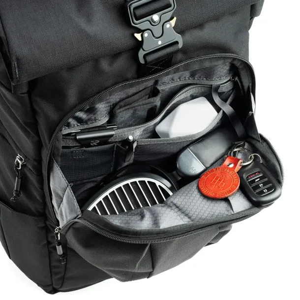 thinktank-focuspoint-22l-rolltop-greenway