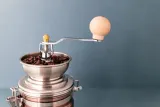 mlynek-do-kawy-la-cafetiere-lcgrindcop-kolor-szary