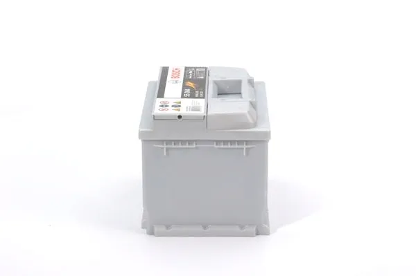 akumulator-bosch-silver-s5004-61ah-600a-biegunowosc-prawy