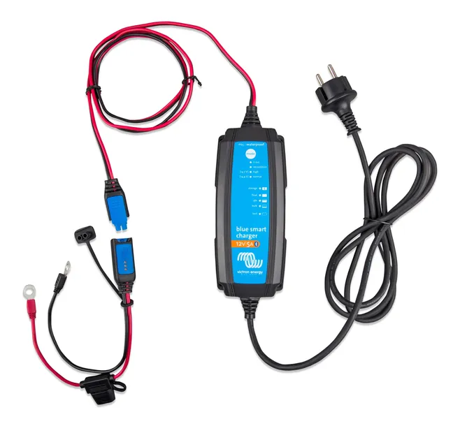 ladowarka-z-bluetooth-victron-blue-smart-12v-5a-marka-victron-energy-natezenie-maksymalne-5-a
