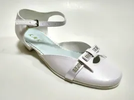 biale-buty-komunijne-dziewczece-maly-obcas-model-119-rozmiar-32-kmk