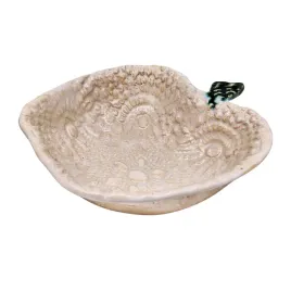 miseczka-ceramiczna-w-ksztalcie-jablka-recznie-robiona-ozdoba