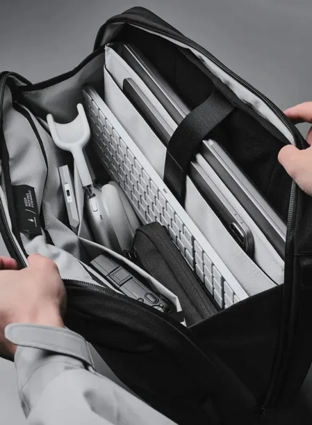 torba-na-laptopa-plecak-alpaka-elements-tech-brief-pro-black-stan-nowy-kolor-czarny