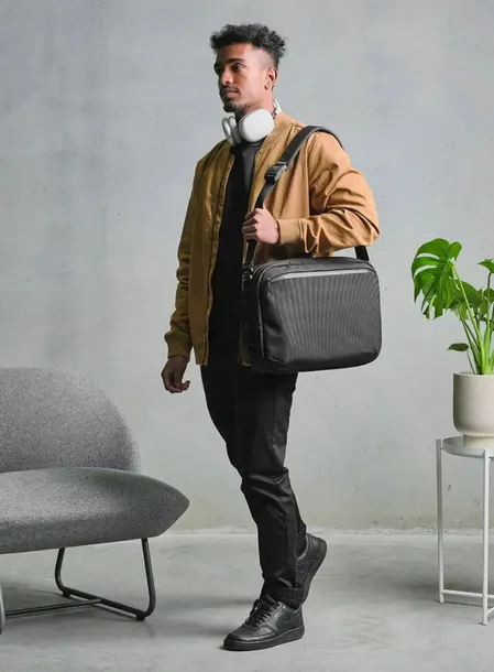 torba-na-laptopa-plecak-alpaka-elements-tech-brief-pro-black-kolor-czarny-stan-nowy