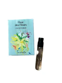 une-nuit-nomade-fleur-des-fleurs-probka-25-ml-spray