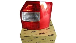 lampa-tylna-tylnia-lewa-do-audi-a4-b6-kombi