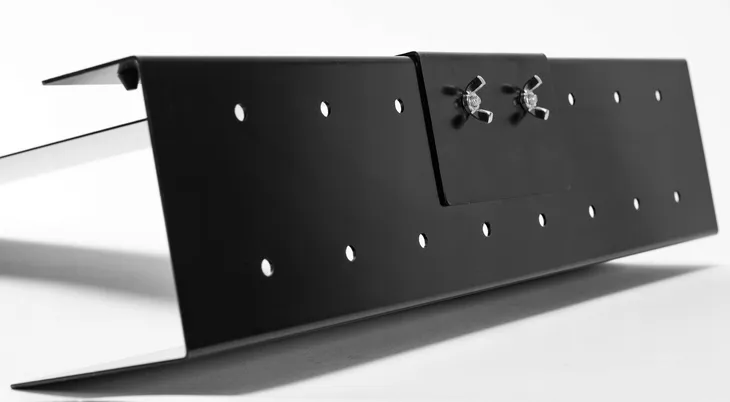 polka-tori-black-material-wykonania-metal