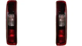 lampa-tylna-tylnia-le-renault-trafic-opel-vivaro