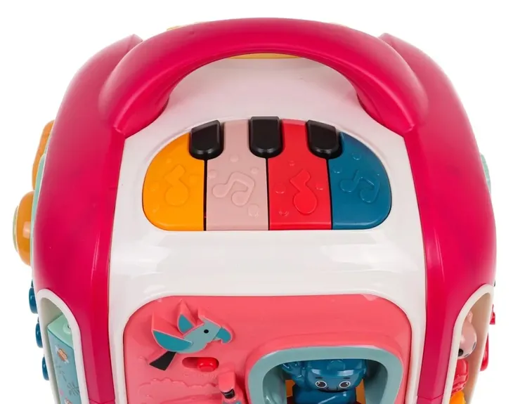 interaktywny-box-czerwony-material-plastik