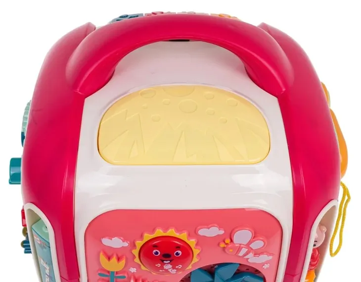 interaktywny-box-czerwony-kolor-dominujacy-wielokolorowy