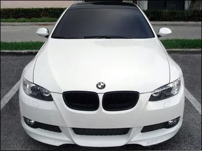 grill-przedni-do-bmw-e90-e91-09-11-black-matt-marka-mandm