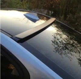 spojler-tylnej-szyby-bmw-f30-czarny