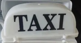 lampa-taxi-mala