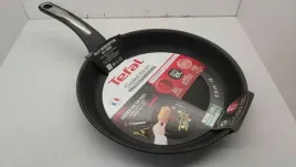 patelnia-tradycyjna-tefal-28-cm-aluminiowa