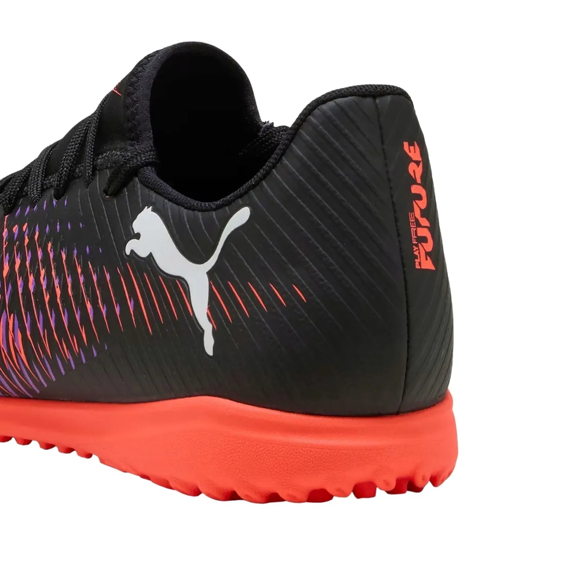 buty-future-8-play-tt-puma-black-puma-wh