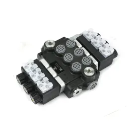 rozdzielacz-hydrauliczny-3-sekcyjny-sterowany-elektrycznie-12v-40l-voima