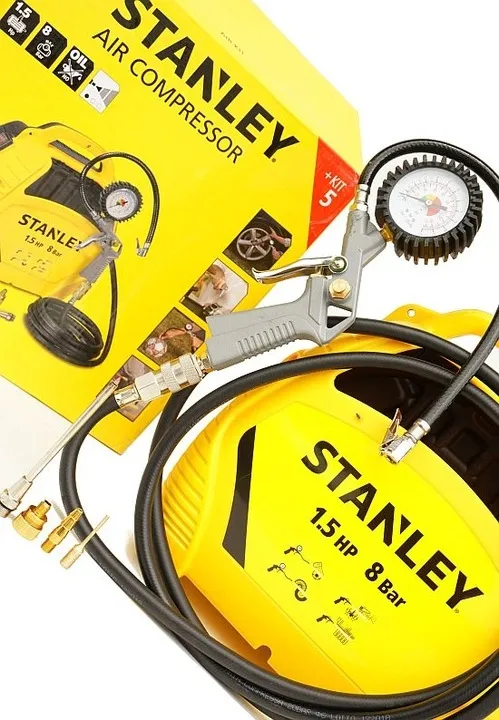 stanley-kompresor-bezolejowy-sprezarka-zestaw