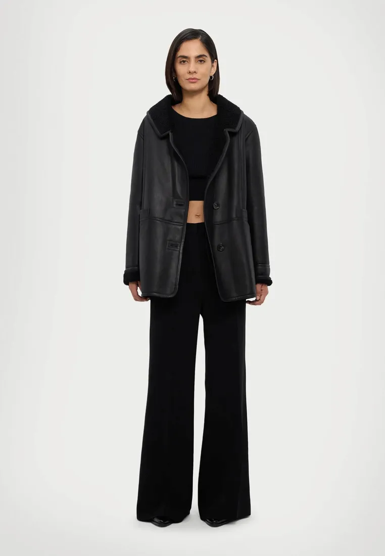 studio-id-kurtka-skorzana-xs