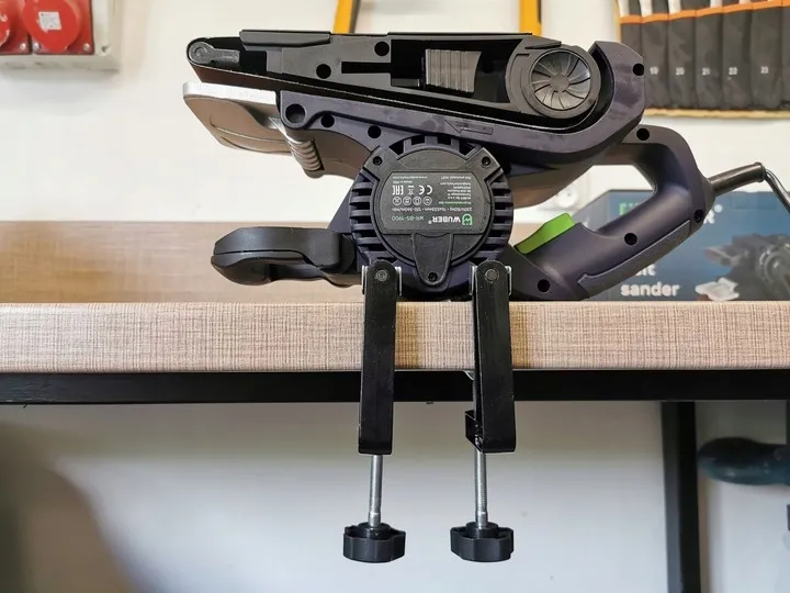 szlifierka-tasmowa-czyszczarka-do-drewna