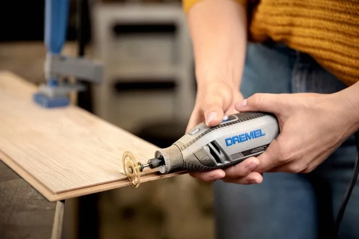 dremel-4250-35-akcesoriow-torba