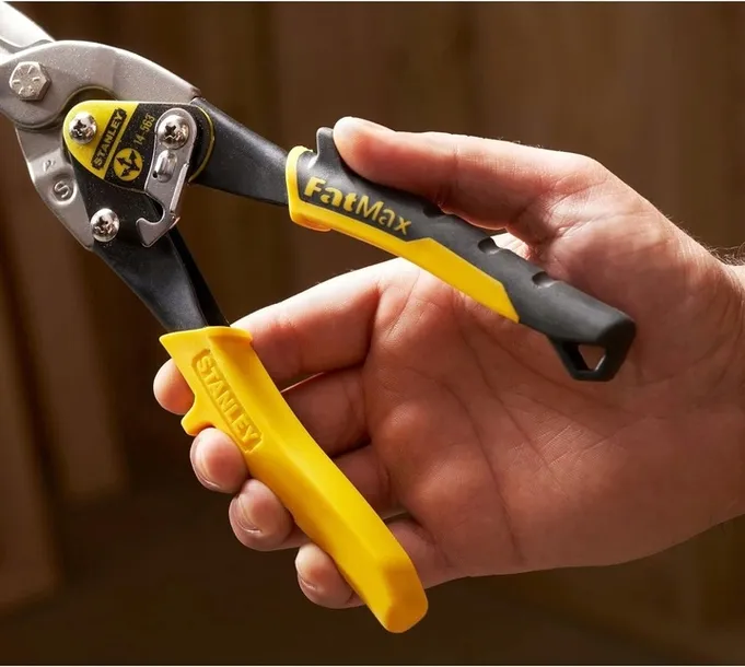 nozyce-do-blachy-proste-maxsteel-stanley-zasilanie-reczne