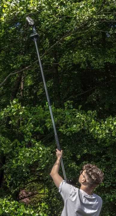 mini-pila-lancuchowa-akumulatorowa-galeziowka-2xaku-wysiegnik-250-cm-stan-nowy