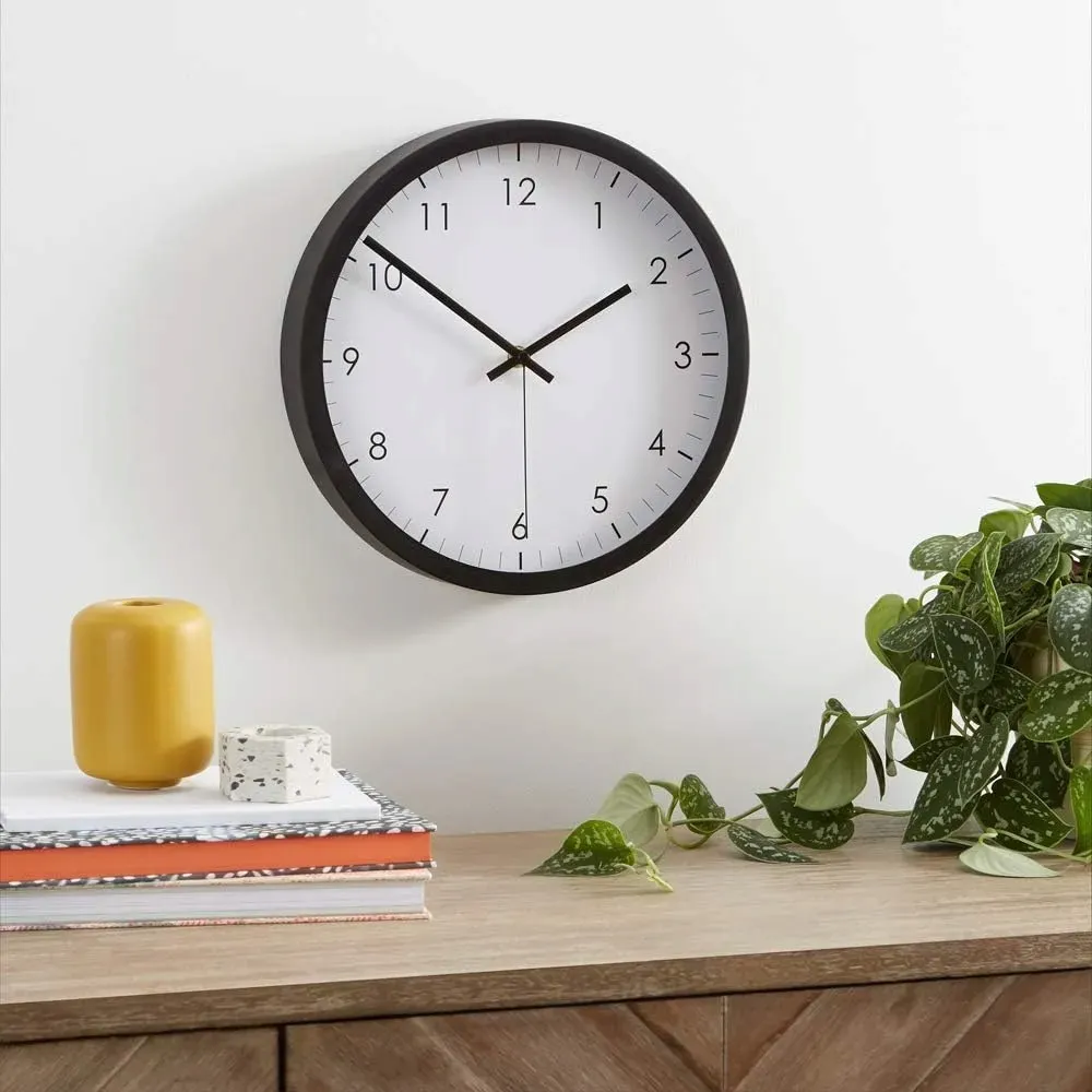 zegar-scienny-klasyczny-amazon-basics-30-cm-okragly-czarny-stan-powystawowy