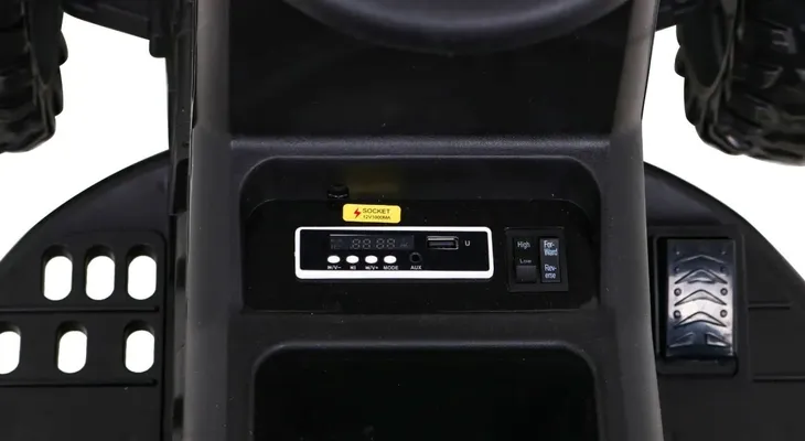 traktor-titanium-z-przyczepa-czarny-stan-nowy-marka-ramiz
