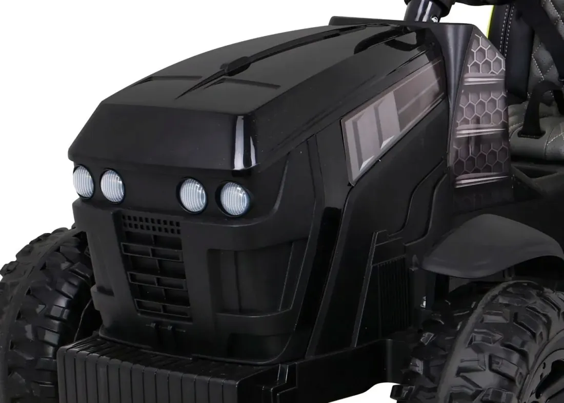 traktor-titanium-z-przyczepa-czarny-stan-nowy