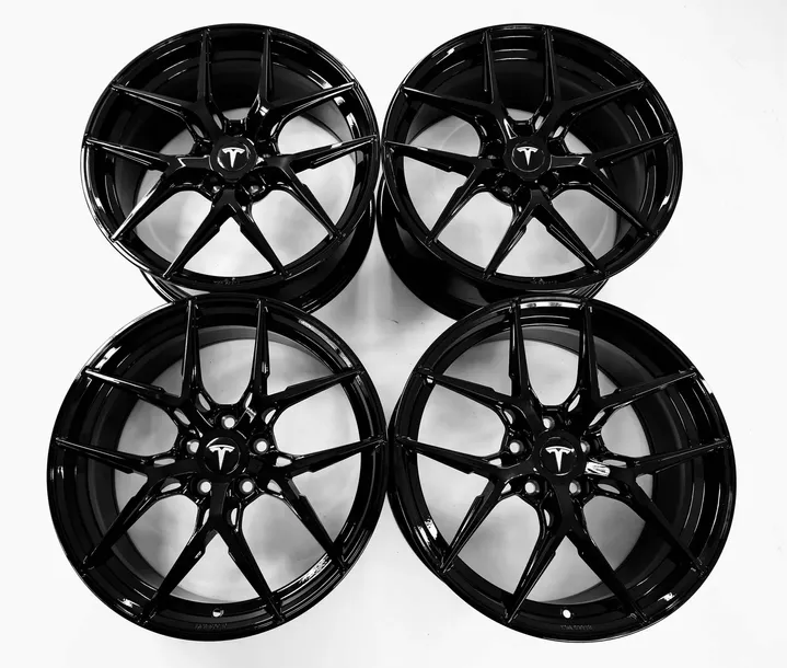 nowe-alufelgi-tesla-19-model-3-model-3-highland-liczba-felg-w-ofercie-4-szt
