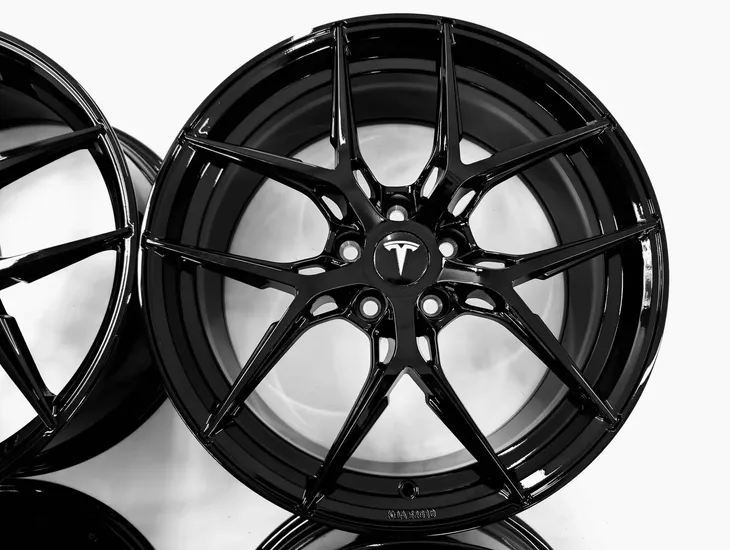nowe-alufelgi-tesla-19-model-3-model-3-highland-wzor-wieloramienne