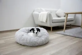 legowisko-dla-psa-fluffy-jasnoszare-18-cm-o-60-cm-kerbl