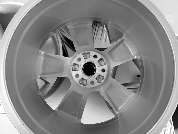 nowe-alufelgi-do-cupra-19-ateca-5fp-rozstaw-srub-5x112